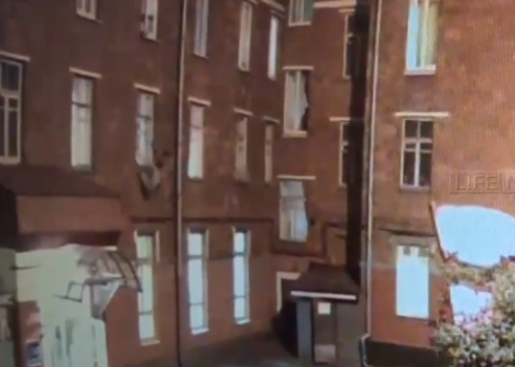 Двое мужчин выпали из окна гостиницы в Москве. ВИДЕО
