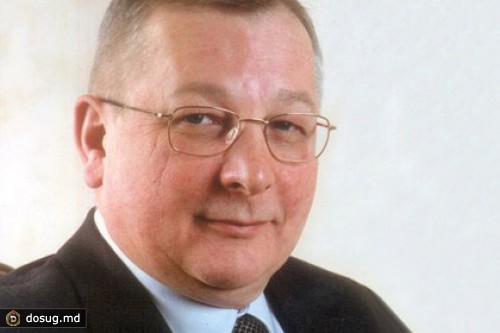 Единорос Ломакин отказался от мандата