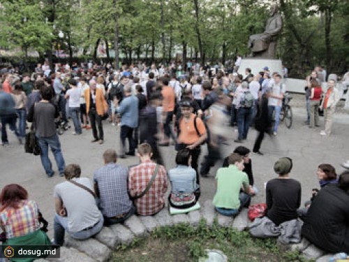 Единорос пожаловался на лагерь оппозиции в центре Москвы