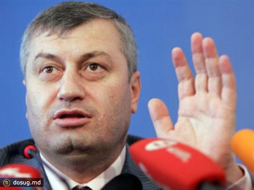 Эдуард Кокойты согласился уйти в отставку