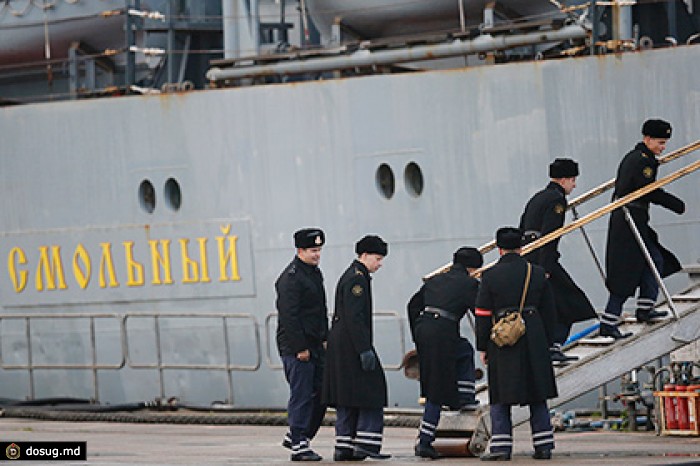 Экипажам «Мистралей» предложат службу на новых кораблях ВМФ России