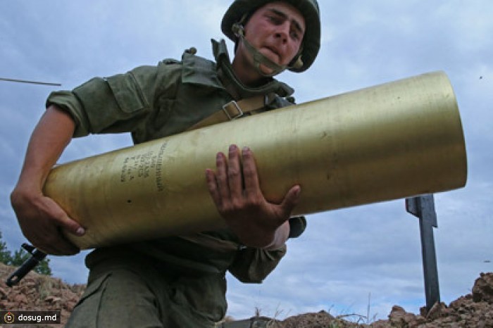 Экономисты предложили перенести триллион рублей военных расходов за 2016 год