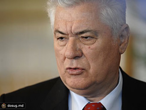 Экс-президенту пригрозили судом за оскорбление афромолдаванина