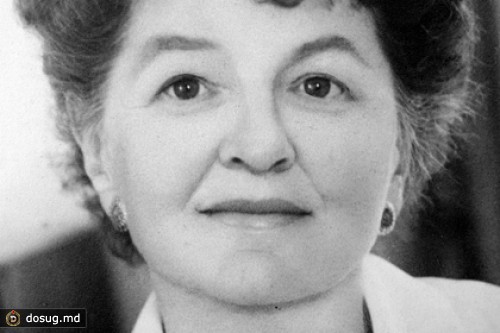 Эмма Томпсон предстала в образе автора книг о Мэри Поппинс
