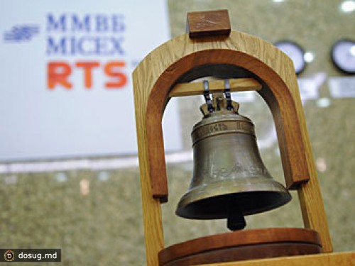 Евро и доллар на ММВБ-РТС подешевели на полрубля