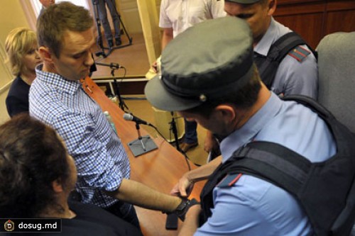 Евросоюз осудил приговор Навальному