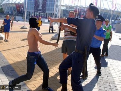 FEMEN разделись против приезда Лукашенко на финал Евро