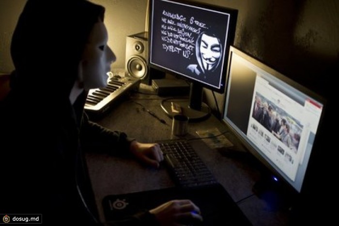 ФСБ не стала наказывать двух хакеров Anonymous