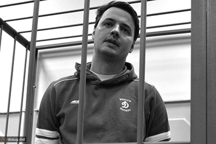 Генерал Колесников перед смертью сбил с ног конвойных и выпрыгнул в окно