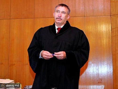 Генпрокурор Латвии предложил наказывать за оскорбление геев