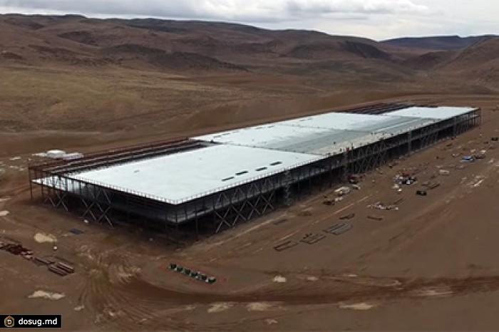 Гигафабрику Tesla Motors показали на видео с беспилотника