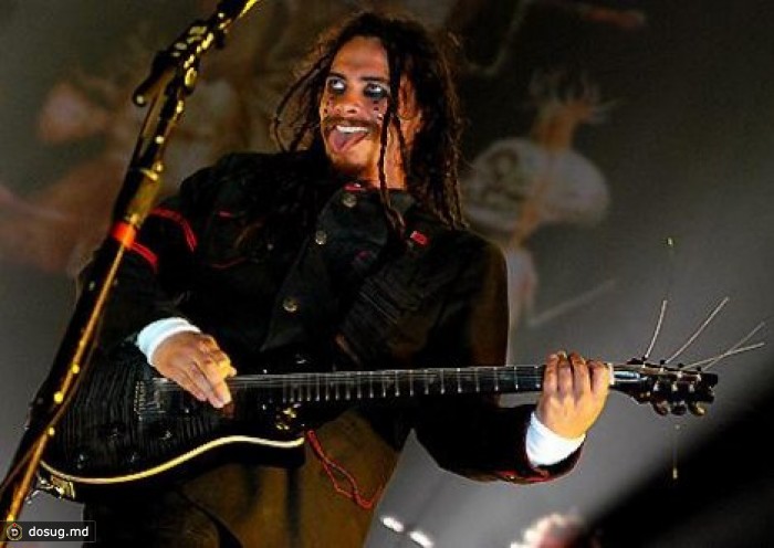Гитарист группы Korn госпитализирован в Красноярске
