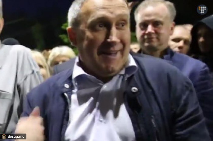 Глава МИД Украины спел нецензурную песню о Путине