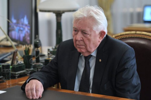 Глава Сельхозакадемии объяснил необходимость ее автономии уборкой урожая
