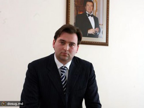 Глава протокольной службы Януковича надел в Давосе чужой бейдж