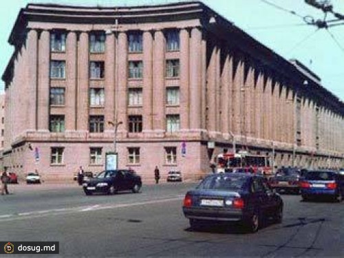 Главный ревизор питерской полиции попался на взятке в 40 миллионов рублей