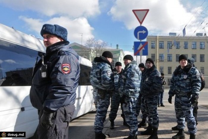 Грабители проникли в окно офиса в Москве по приставной лестнице