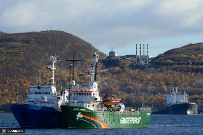 Greenpeace решил проникнуть на «Арктик Санрайз» через суд