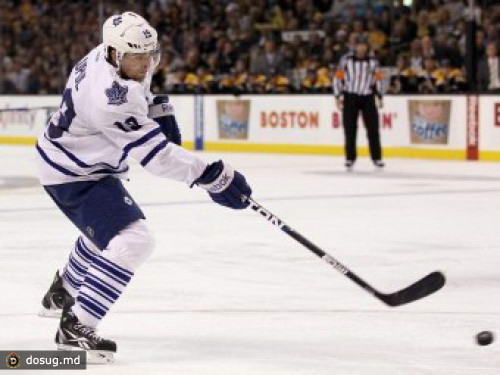 Хоккеист "Торонто" сделал хет-трик за семь минут