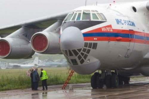 Ил-76 МЧС России совершил аварийную посадку в Красноярске