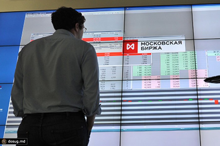 Индекс ММВБ поднялся выше 1600 пунктов впервые за два года
