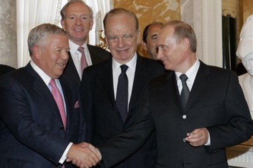 Историю об украденном Путиным кольце объявили шуткой