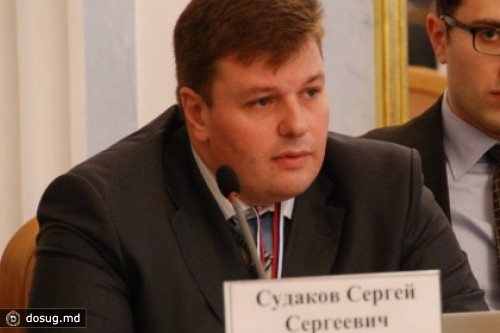 Из МГИМО уволили присвоившего гарвардскую степень доцента