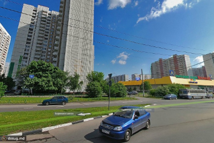 Избившего сотрудника СК в Москве водителя нашли