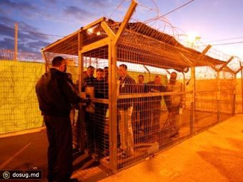 К палестинским заключенным впервые за пять лет допустили родственников