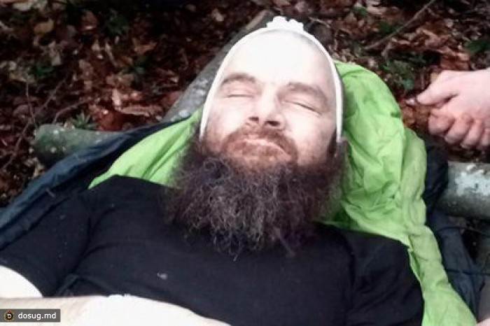 Кадыров подтвердил фотографией смерть Доку Умарова