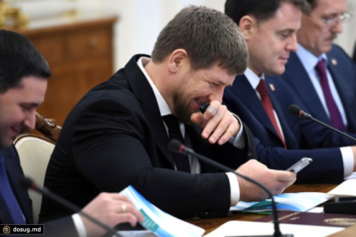 Кадыров сравнил увлечение соцсетями с наркоманией