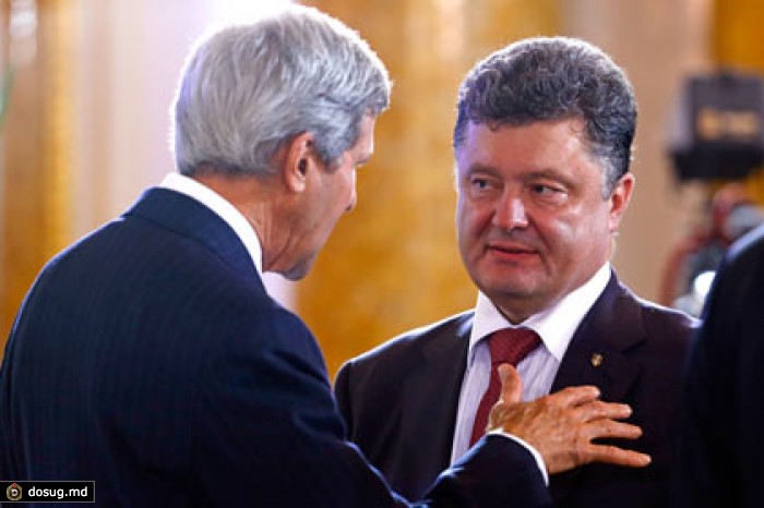 Керри напомнил Порошенко об обещании дать особый статус Донбассу