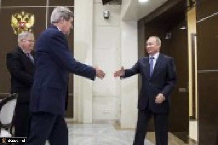 Керри сказал Путину: Если зайдете в Мариуполь – мы уложим сто тысяч ваших военных, поставим Украине оружие и отключим SWIFT