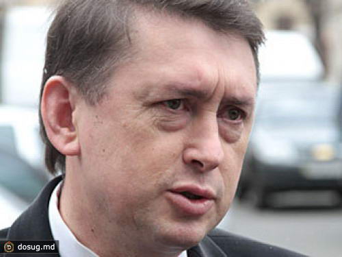 Киевский суд выдал ордер на арест майора Мельниченко