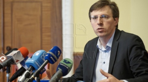 Киртоакэ отчитывается перед гражданами. ТЕКСТ ОНЛАЙН о удачах и провалах кишиневского мэра