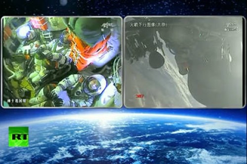 Китай запустил «Шэньчжоу-10» с тремя тайконавтами на борту