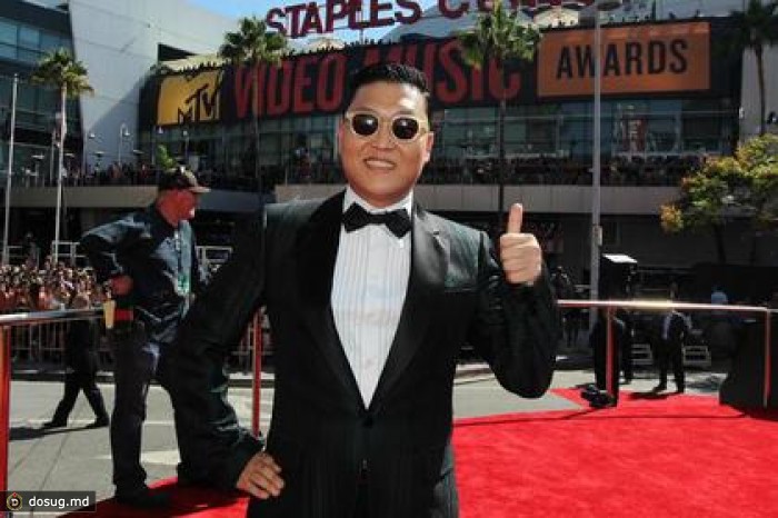 Клип Gangnam Style впервые в истории YouTube набрал два миллиарда просмотров