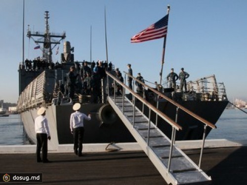 Командир ВМС США отстранен от службы за поведение моряков во Владивостоке