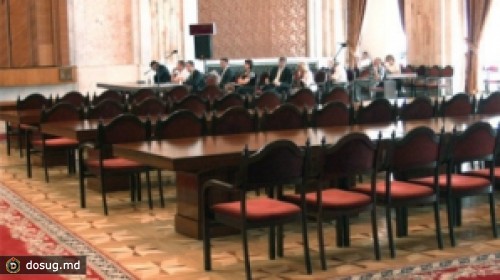 Коммунисты вновь намерены бойкотировать заседания парламента
