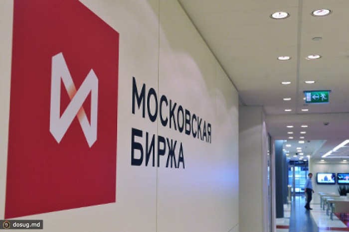 Курс доллара на бирже приблизился к 35 рублям