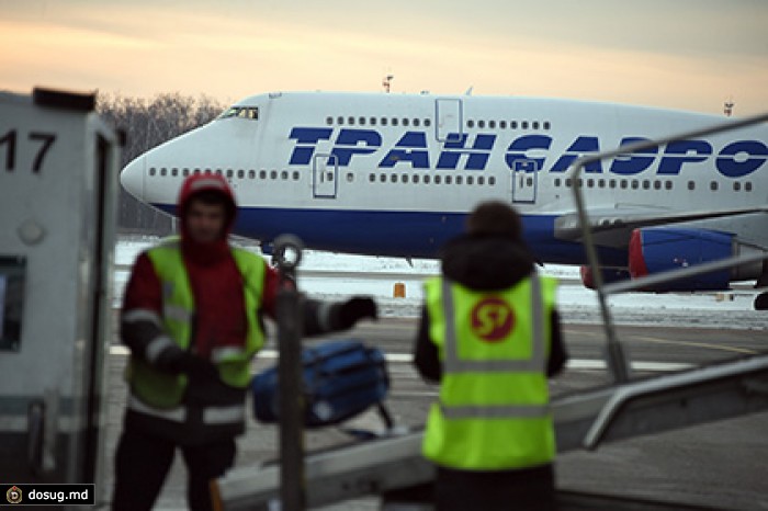 Летающим на Boeing 747 пилотам «Трансаэро» заменили бумажные документы на iPad