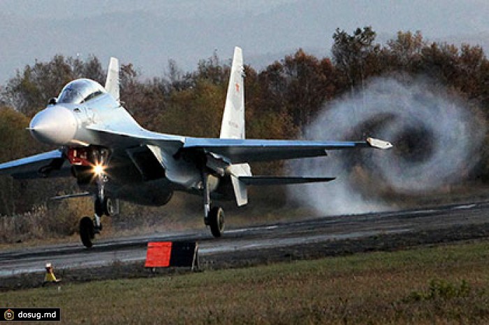 Летчики Черноморского флота начали полеты на истребителях Су-30