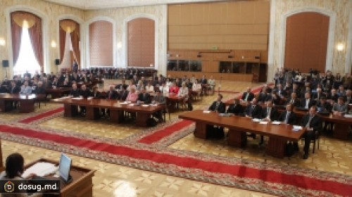 Либералы хотят лишить привилегий депутатов-коммунистов