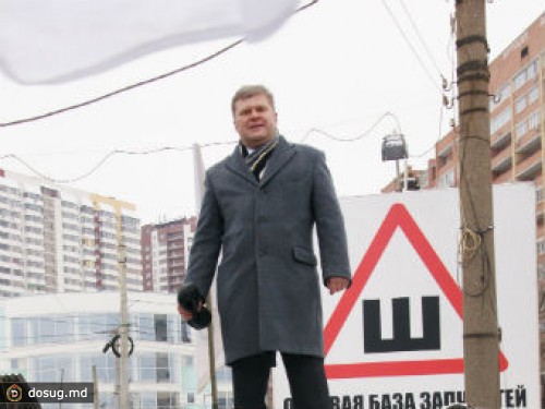 Лидера "Яблока" задержали после митинга на Чистых Прудах