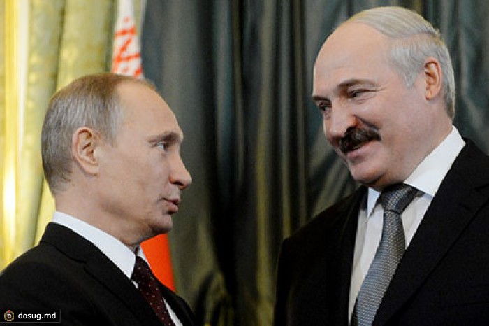 Лукашенко рассмешили предположения о приезде Путина на танке