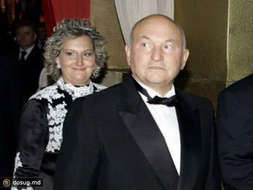 Лужкову вручили повестку для Батуриной