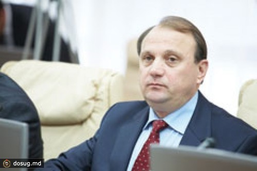 МИНСЕЛЬХОЗПИЩЕПРОМ НЕ ОСТАВИТ СЕЛЬХОЗУГОДЬЯ БЕСХОЗНЫМИ – ВАСИЛИЙ БУМАКОВ
