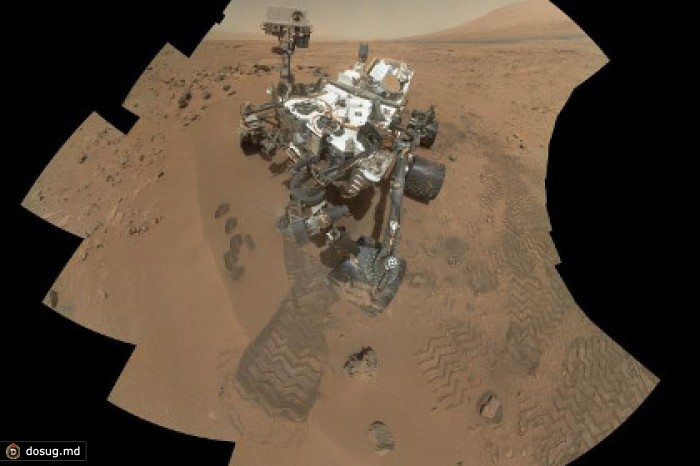 Марсоход Curiosity сделал юбилейное селфи