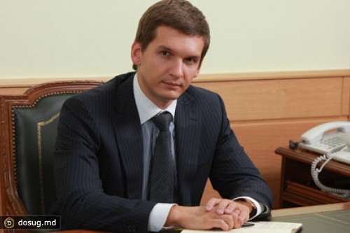 Медведев уволил главу Рособрнадзора Муравьева