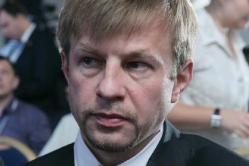 Мэра Ярославля доставили домой для обыска